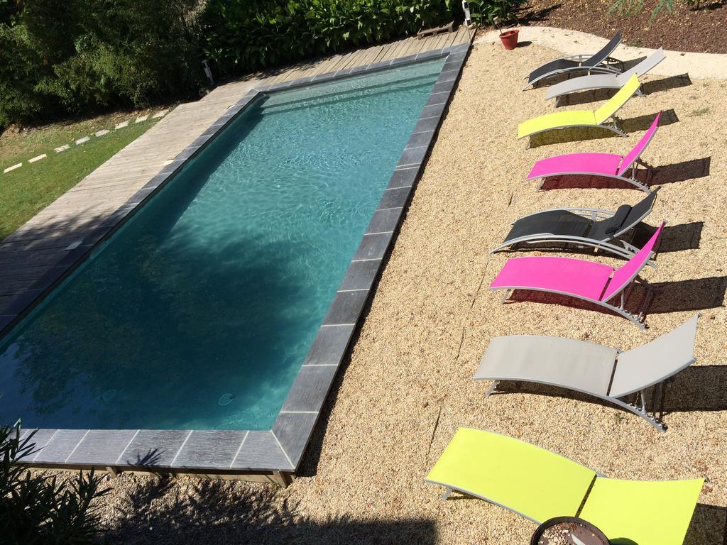 Le Robinson Otel Pierrelatte Dış mekan fotoğraf