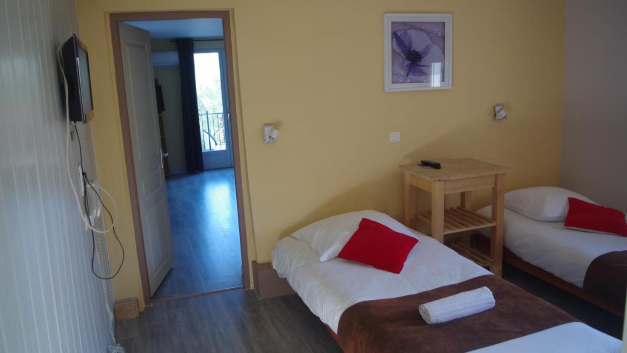 Le Robinson Otel Pierrelatte Dış mekan fotoğraf